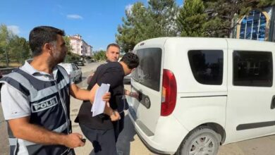 dolandirilmaktan son anda kurtuldu altin ve paralari verecekken polis komsusu mudahale etti hPpHShyd