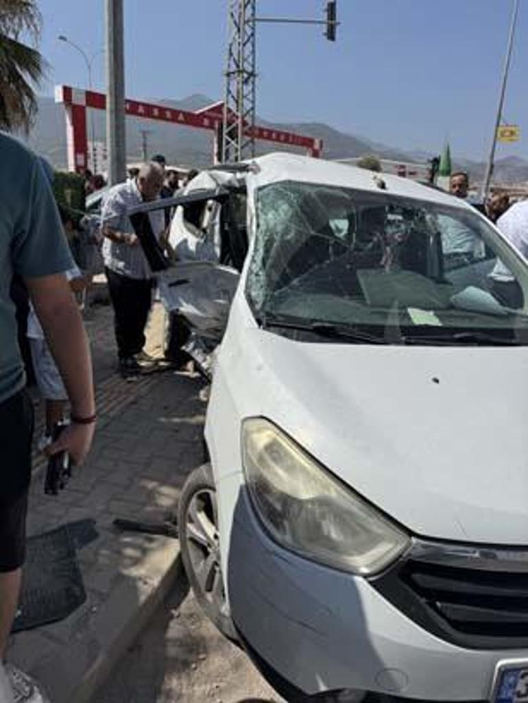 Düğün yolunda facia! 3 meyyit, 2 yaralı 3 dugun yolunda facia 3 meyyit 2 yarali 1 d3kaCVaE