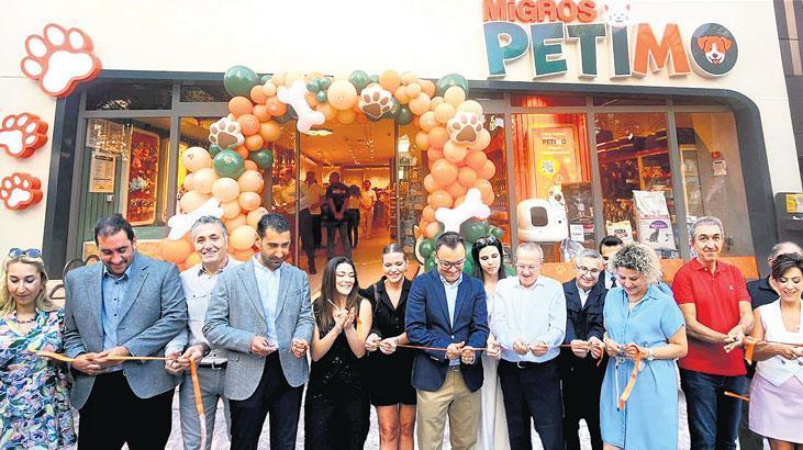 evcil hayvanlar icin birinci magazasini acti