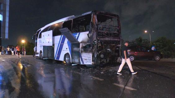 facia ucuz atlatildi umraniyede yolcu otobusu alev alev yandi 4 Sze7h9Xu