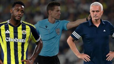 fenerbahce penalti bekledi jose mourinho soyunma odasina gitti IdabQdYP