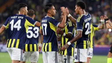 fenerbahcede herkesin akli feyenoordda HgphEKcM