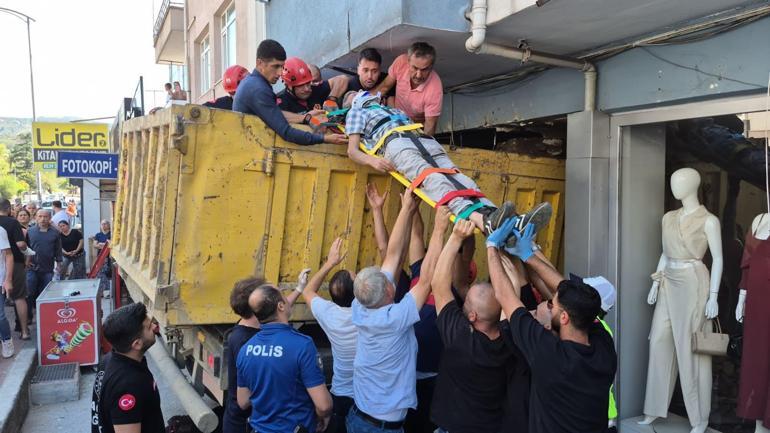 freni bosalan hafriyat kamyonu is yerine girdi kaza ani kamerada 1 AFK3BIug