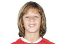 galatasaraydan 13 yasindaki futbolcu icin 6 milyon tl IaC5KP3z