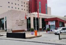 gebe bayan evvel polis zoruyla kocasini hastaneden kovdurdu sonra dogumhaneye gitti fZLnOhVD