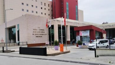 gebe bayan evvel polis zoruyla kocasini hastaneden kovdurdu sonra dogumhaneye gitti fZLnOhVD