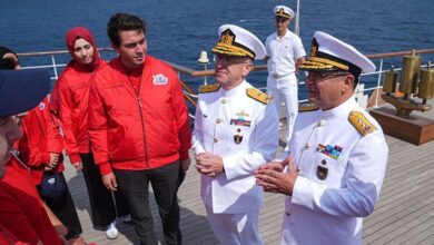 gencler savarona ile bogazdaki tarihi geciste hislerini paylasti Qu9Azl7Y