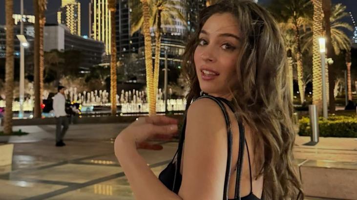 ‘Güller ve Günahlar’ın Zeynep'i Cemre Baysel saçlarını boyattı! Yeni imajı beğeni topladı 11 guller ve gunahlarin zeynepi cemre baysel saclarini boyatti yeni imaji begeni topladi 1 dRhwkIPV