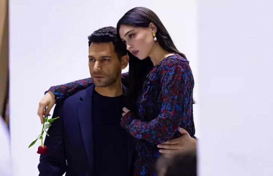 ‘Güller ve Günahlar’ın Zeynep'i Cemre Baysel saçlarını boyattı! Yeni imajı beğeni topladı 16 guller ve gunahlarin zeynepi cemre baysel saclarini boyatti yeni imaji begeni topladi 6 FK5J6Xjb
