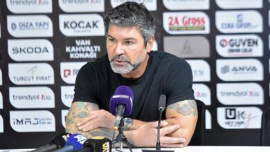hakan kutlu bir tek topu iceri atamadik R9VMez1I