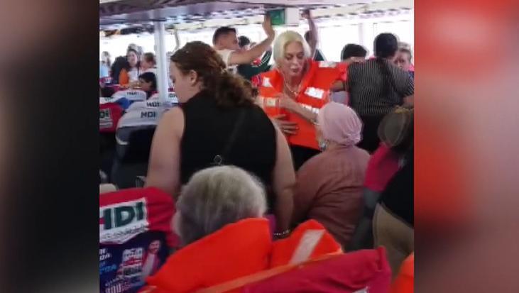 ido feribotu kayaya carpti yolcular panikledi jTnlEnuP