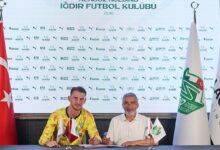 igdir fk melih akyuz ile kontrat imzaladi 4tSDLVmL