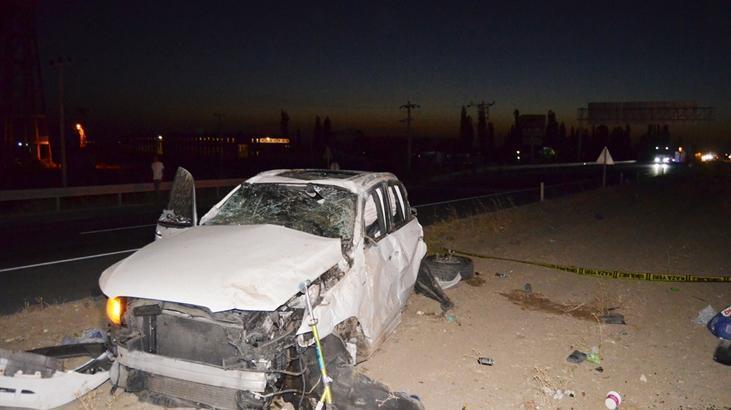 İngiltere'den tatile geldiler, Aksaray'da takla attılar: 2 meyyit, 3 yaralı 4 ingiltereden tatile geldiler aksarayda takla attilar 2 meyyit 3 yarali 2 467VzyKi