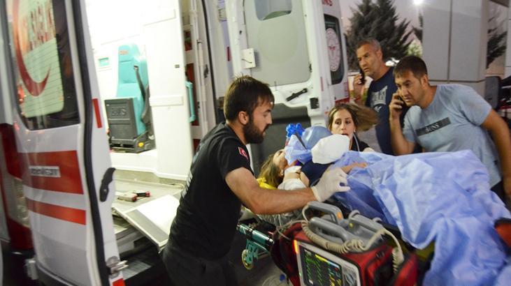İngiltere'den tatile geldiler, Aksaray'da takla attılar: 2 meyyit, 3 yaralı 8 ingiltereden tatile geldiler aksarayda takla attilar 2 meyyit 3 yarali 6 rkSqPafY