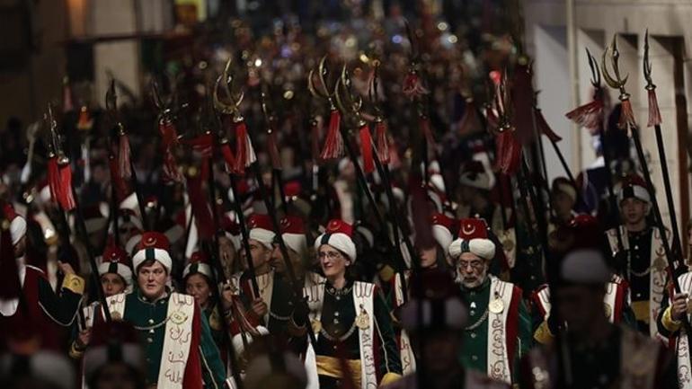 İspanya'da 'Türk oldular!' Sivas ortak noktaları: 'Cenazede bayrağı unutunca kızıyorlar' 3 ispanyada turk oldular sivas ortak noktalari cenazede bayragi unutunca kiziyorlar 1 ywi12iu8