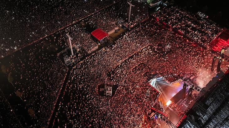 İstanbul'da Jennifer Lopez rüzgarı! Sahne performansıyla yıktı geçti 16 istanbulda jennifer lopez ruzgari sahne performansiyla yikti gecti 14