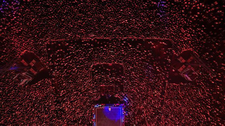 İstanbul'da Jennifer Lopez rüzgarı! Sahne performansıyla yıktı geçti 18 istanbulda jennifer lopez ruzgari sahne performansiyla yikti gecti 16 mBgP3kOw