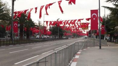 istanbulda kimi yollar trafige kapatildi X1a41xtg