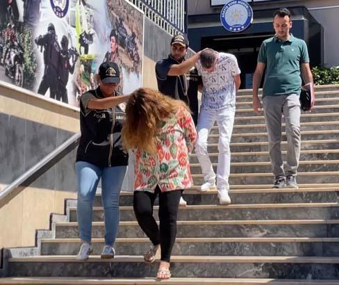 İstanbul'da sonları zorlayan hırsızlık! Kaldırımı taşlarını söküp çaldılar 10 istanbulda sonlari zorlayan hirsizlik kaldirimi taslarini sokup caldilar 8 DLt9VU9d