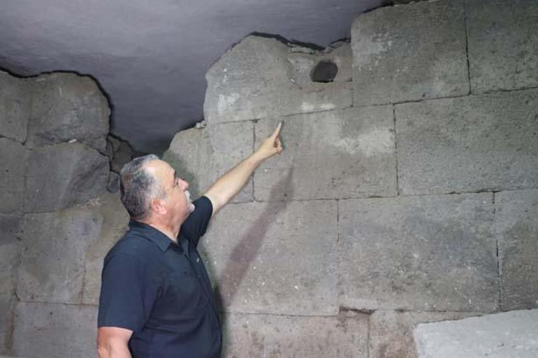 İstanbul'da yer altında beton direklerle korunuyor: Birçok kişi bunun ne varlığından ne de kentin göbeğinde olduğundan haberdar 7 istanbulda yer altinda beton direklerle korunuyor bircok kisi bunun ne varligindan ne de kentin danMyibW