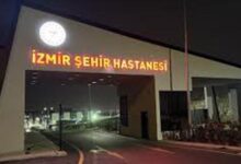 izmirde anne cinneti iki cocugunu bicaklayip intihar etti HgMqjstc