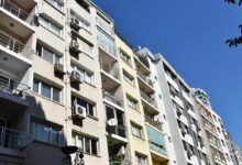 izmirde kayip bayanin cesedi binanin bahcesinde bulundu SpnrU7Vy