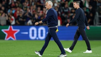 jose mourinho feyenoorda 3 kere maglup oldu iPYJvWm5