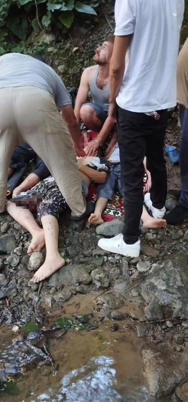 kahreden kaza 12 yasindaki cocugun kullandigi araba kopruden uctu 3 G5Fd2SCZ