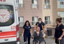 kiracidan mesken sahibi anne ve kizina biber gaziyla hucum 28Y1DU4U