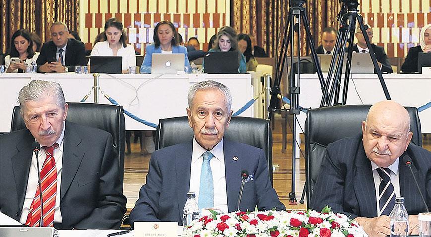 Komite, eski Meclis Liderlerini dinledi