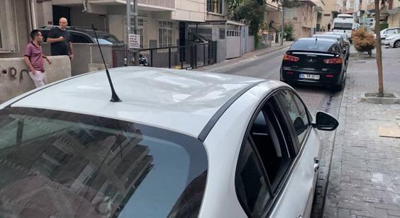 Küçükçekmece’de dehşet: Ailesini rehin aldı polisleri görünce camdan atladı 2 kucukcekmecede dehset ailesini rehin aldi polisleri gorunce camdan atladi 0