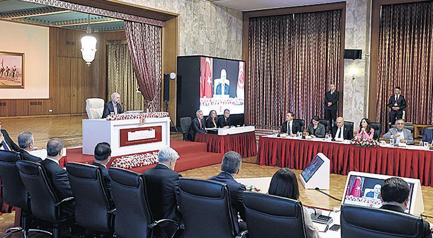 Kurulda kelam partilerde