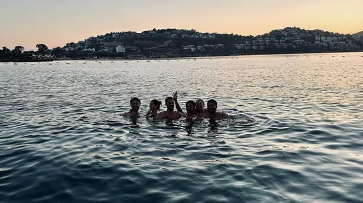 Mert Yazıcıoğlu'ndan tatil pozları geldi! Yakın arkadaşlarıyla rotayı oraya çevirdi 5 mert yazicioglundan tatil pozlari geldi yakin arkadaslariyla rotayi oraya cevirdi 3 hqUrvTPQ