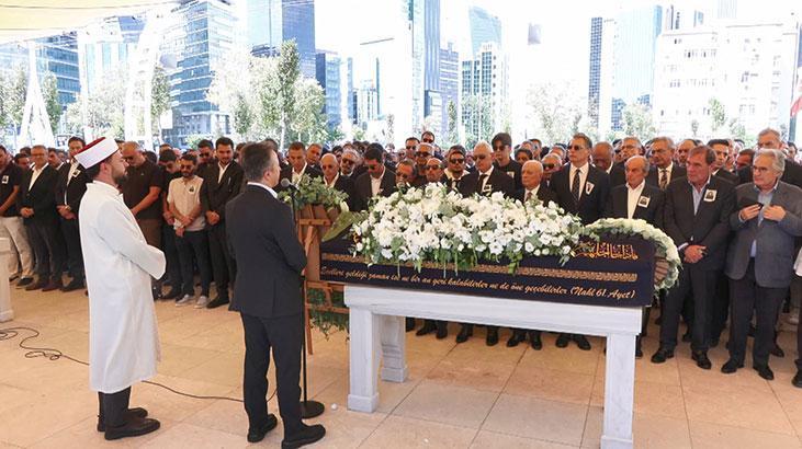 miamide hayatini kaybeden defne akcakayalioglu son seyahatine ugurlandi 2 7OSMwl46