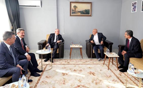 milli savunma bakani yasar guler sirnakta sehit ailesini ziyaret etti 0 znVlYOTt