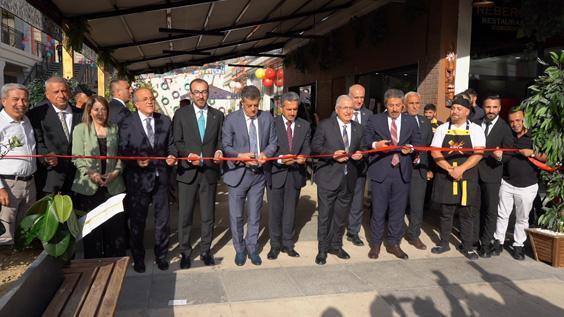 milli savunma bakani yasar guler sirnakta sehit ailesini ziyaret etti 7 pLd8sDO4