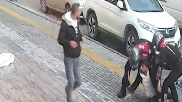 montu giydi 18 yil mahpusla cezalandirildi mahkeme salonunda defile uzere durusma 0