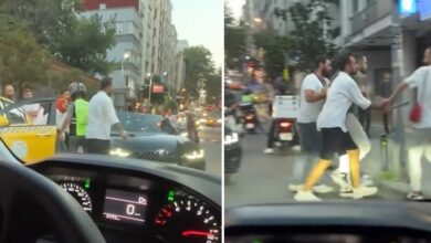 nisantasinda trafik arbedesi elinde sopa ile bayanin uzerine yurudu CDfYP7TR