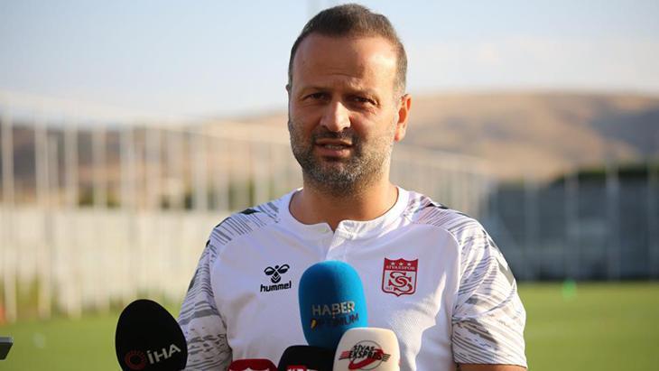 osman zeki korkmaz 1 2 oyuncu destegi daha yapacagiz Is8ssjrM