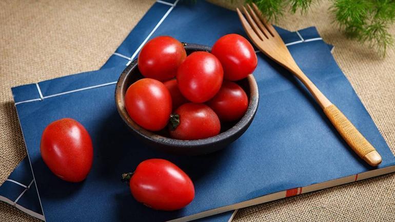 Osmanlı'da kızaran domates neden yenmezdi? 'Günahkâr' dediler, teker teker zehirledi 3 osmanlida kizaran domates neden yenmezdi gunahk r dediler teker teker zehirledi 1 f1s4AI3p