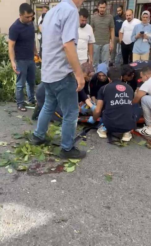 Oyuncu İbrahim Yıldız'ın üzerine ağaç devrildi! Hastaneye kaldırılan oyuncu vefat kalım savaşı veriyor 4 oyuncu ibrahim yildizin uzerine agac devrildi hastaneye kaldirilan oyuncu vefat kalim savasi veriyor 2 3iZbX6wN