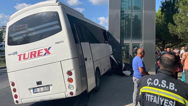personel servisi direge carpti 16 yarali 0 jJFfEzF4