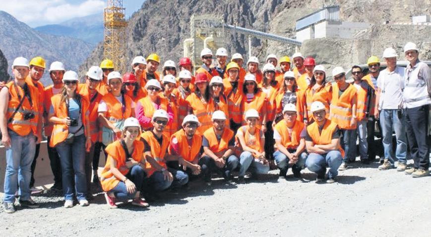 Puanlar, akademik takım ve fiyatlar ortasında uçurum var: Eğitim farklı diploma tıpkı