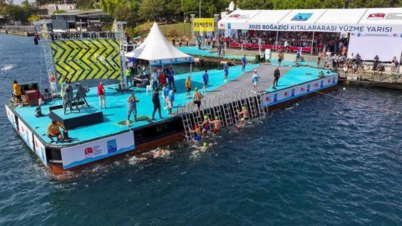 Rus yüzücü İstanbul Boğazı'ndaki yarışta kaybolmuştu! Son imgeleri ortaya çıktı 2 rus yuzucu istanbul bogazindaki yarista kaybolmustu son imgeleri ortaya cikti 0 CuAVrY79