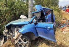 sakaryada feci kaza 14 yasindaki cocugun kullandigi arac beton direge carpti iki kardes hayatini SHgkRzKA