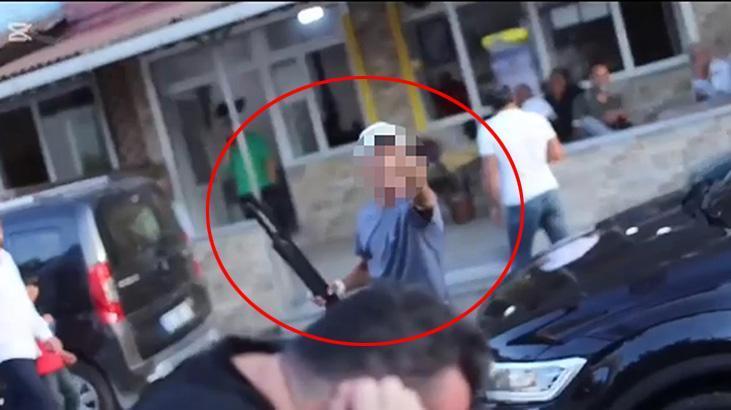 Sokak röportajında dehşet anları: 15 yaşındaki çocuk gözaltına alındı 1 sokak roportajinda dehset anlari 15 yasindaki cocuk gozaltina alindi O7v1tXsu