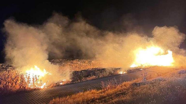 son dakika alevler her yeri sardi meskenler bosaltildi yangin felaketi buyuyor 3 nLrzWAQh