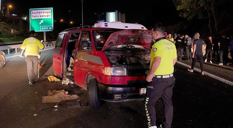 Sultanbeyli'de iki minibüs çarpıştı! 9 kişi yaralandı 3 sultanbeylide iki minibus carpisti 9 kisi yaralandi 0 8rI7QC5m