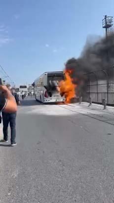 Sultangazi'de otobüste yangın: Tramvay seferleri durdu 8 sultangazide otobuste yangin tramvay seferleri durdu 6 vBJq67Qh