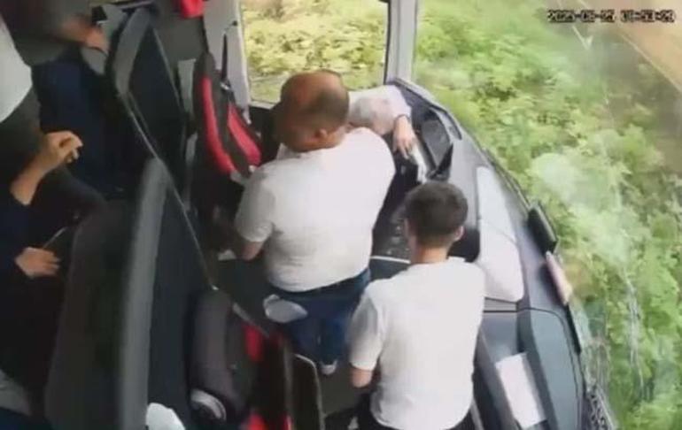 Sürücü rahatsızlandıi, ikinci kaptan yetişemedi! Otobüs faciasından yeni imgeler 5 surucu rahatsizlandii ikinci kaptan yetisemedi otobus faciasindan yeni imgeler 3 bZVeJJZA